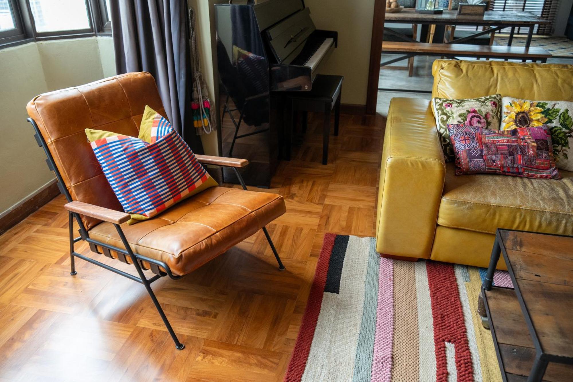 Peony Rustic Sukhumvit, Nana Bts Apartment Bangkok