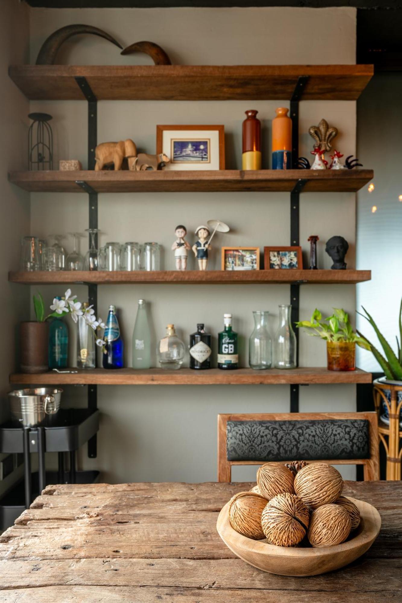 Peony Rustic Sukhumvit, Nana Bts Apartment