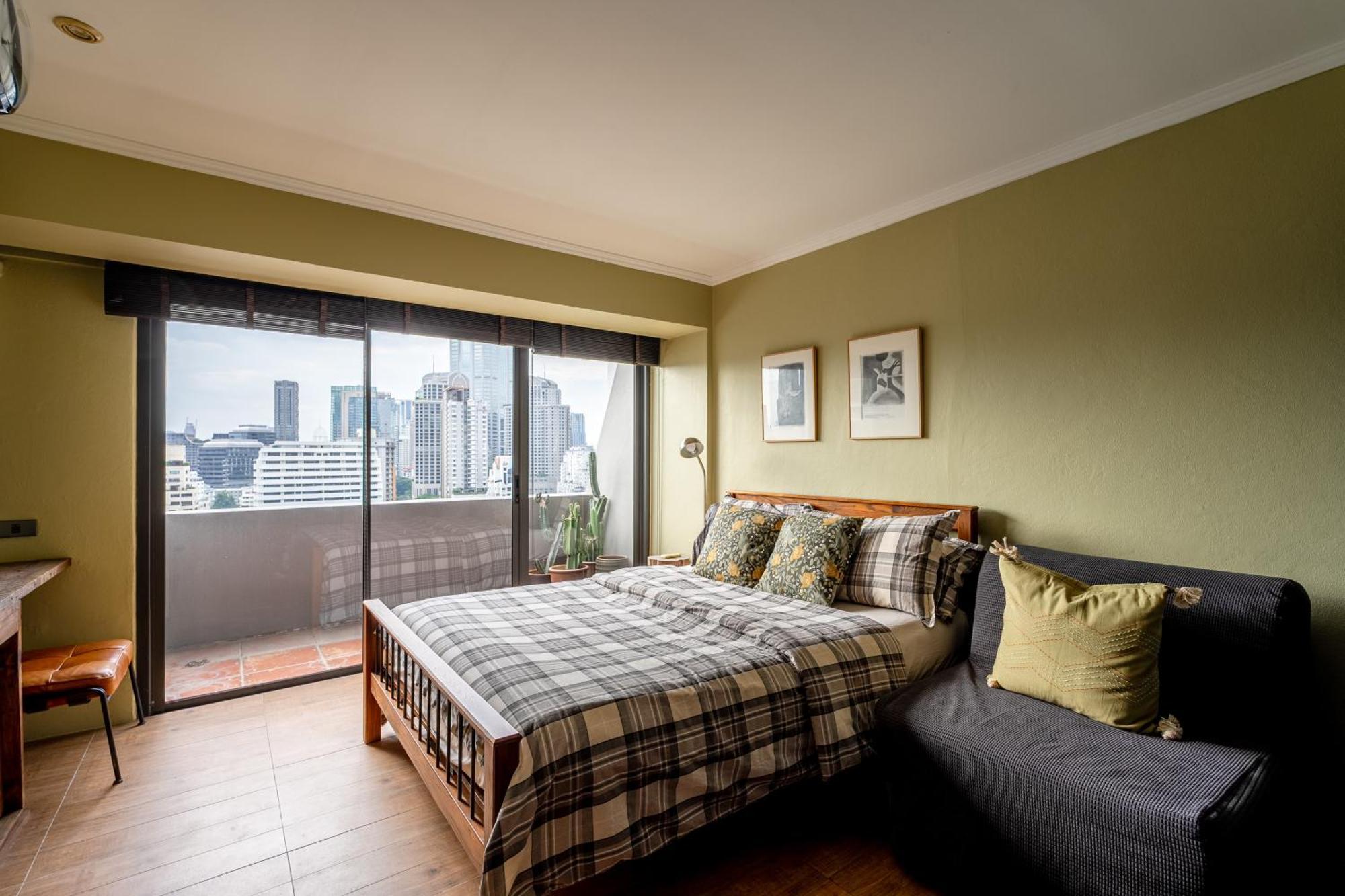 Peony Rustic Sukhumvit, Nana Bts Apartment *